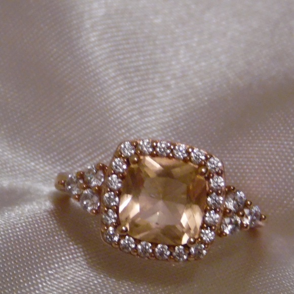 Ring - Picture 3 of 3